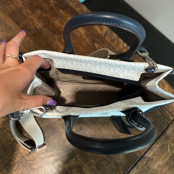 NWOT Michael Kors Mirella Small Signature Logo Crossbody Bag - Picture 7 of 9